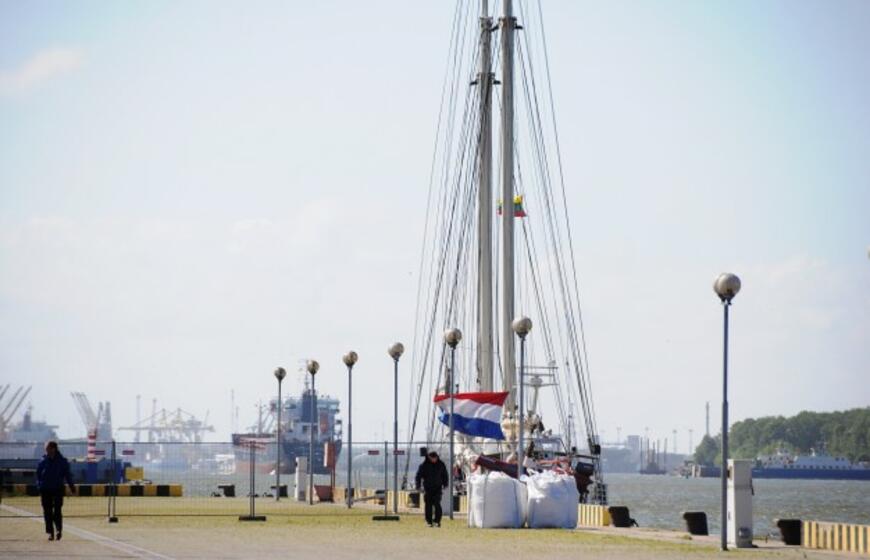 Į Klaipėdą renkasi burlaiviai