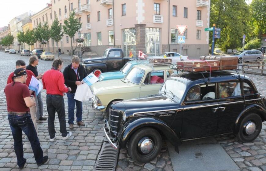 Į Klaipėdos gatves išriedėjo "Seni kibirai"