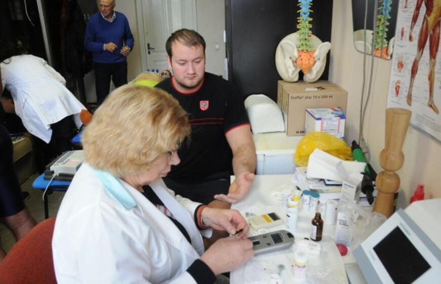 Sunkiaatlečių fizinė patikra