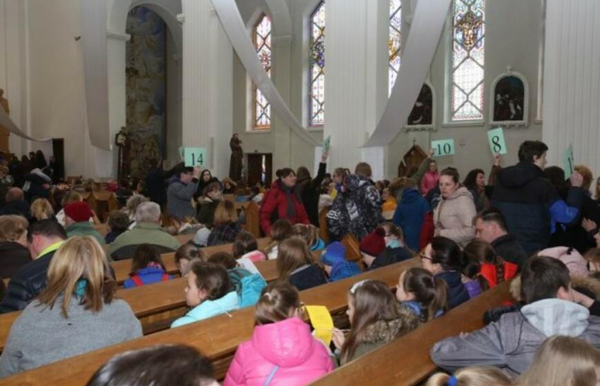 Vaikų šventė “Gailestingumo keliu”