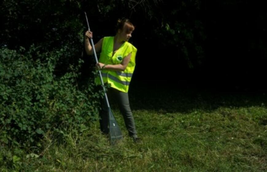 Piliakalniui ir kapinaitėms - jaunųjų ekologų dėmesys