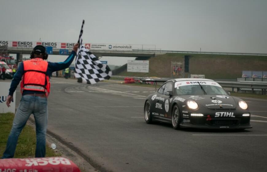 1006 km lenktynių finišas