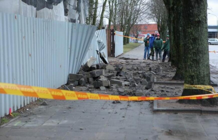 Klaipėdoje siautėjo vėjas