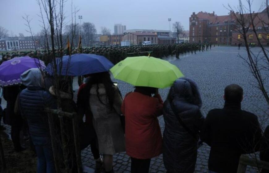 Klaipėdoje į atsargą išlydėti kariai