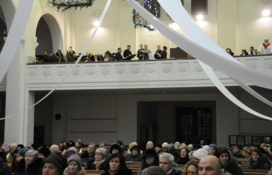 Bažnyčioje - kalėdinių giesmių festivalis