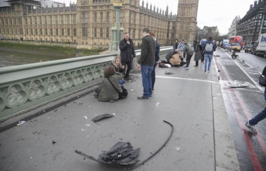 Londone prie parlamento aidėjo šūviai