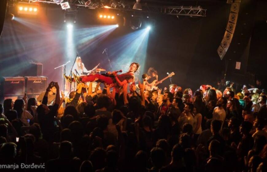 Festivalyje „Roko naktys“ britų žvaigždės kabins medų