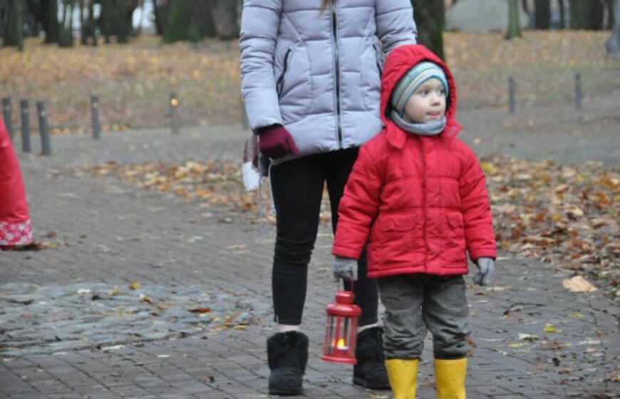 Klaipėdą apšvietė žibintų eisena