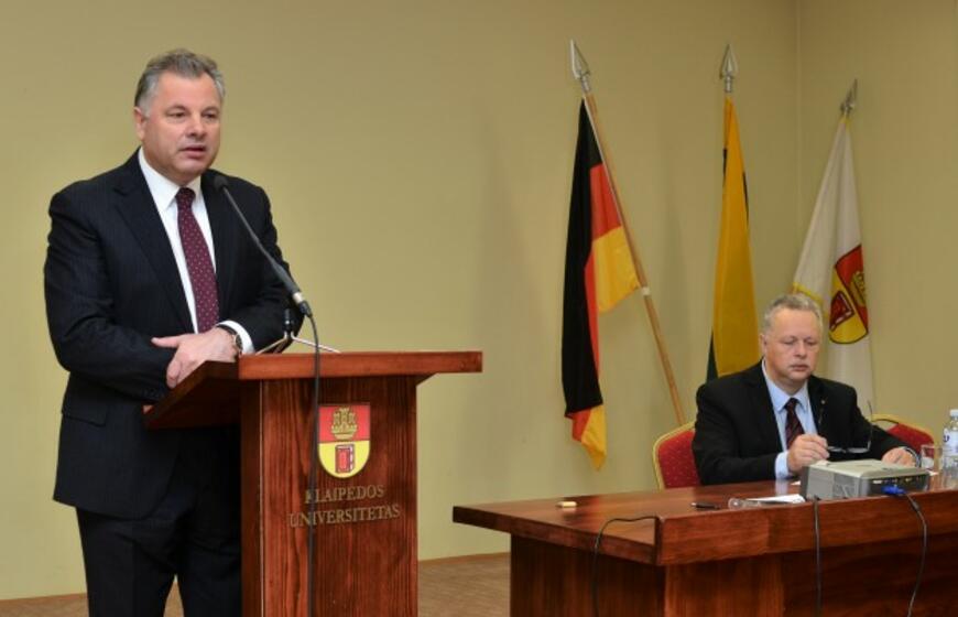 KU pasirašė bendradarbiavimo sutartį su vokiečių moksliniu institutu