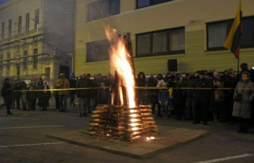 „Atminimo laužai“