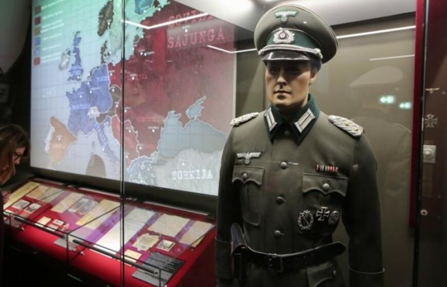 39/45: Mėmelio tragedija, Klaipėdos gimimas