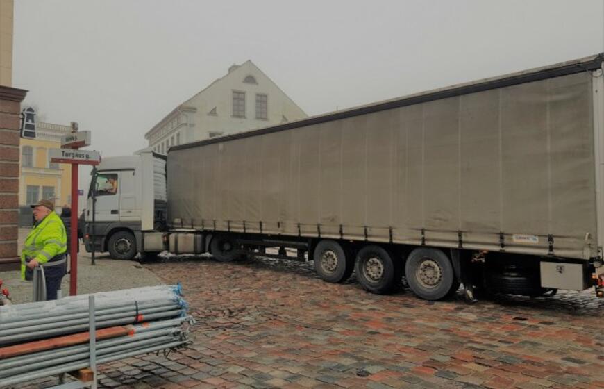 Klaipėdoje jau kyla „Šimtmečių vartai“