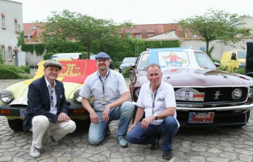 Retromobiliai iš Klaipėdos išbandė Saksonijos kelius