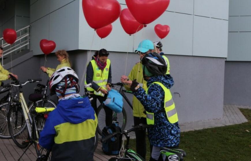 Medikai mynė dviračius už sveiką širdį