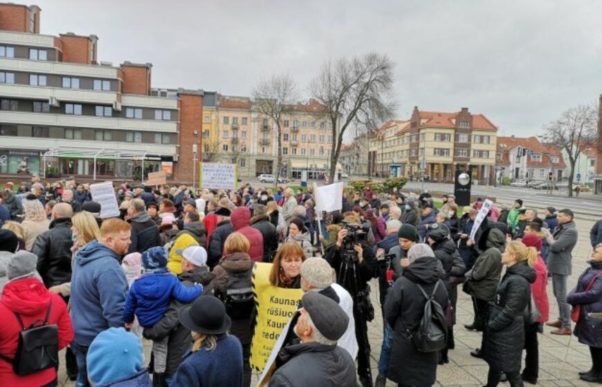 Visuomenė vienijasi ir kyla į aktyvią kovą prieš taršą