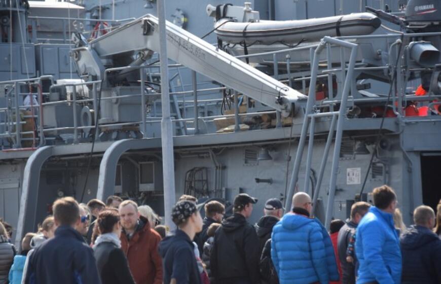 Nato laivų lankytojai