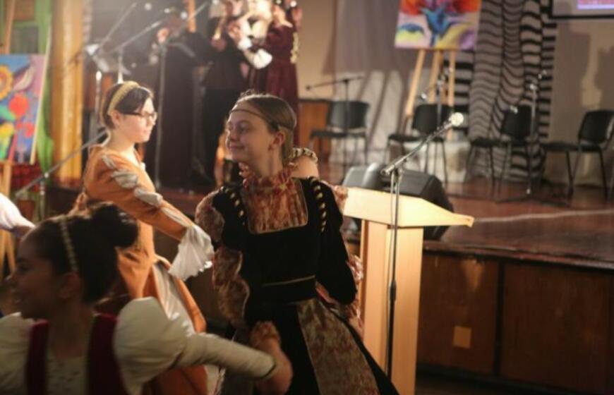 Išdalinti karalienės Luizės medaliai