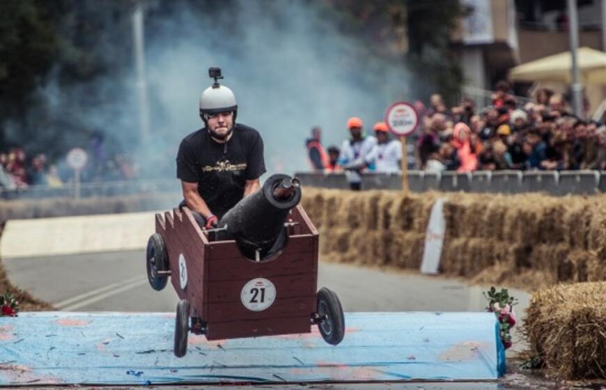„Red Bull muilinių lenktynės“