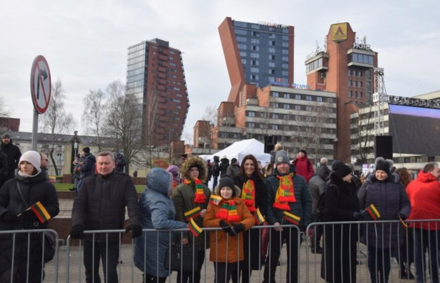 Klaipėdiečiai Vasario 16-ąją švenčia pakiliai