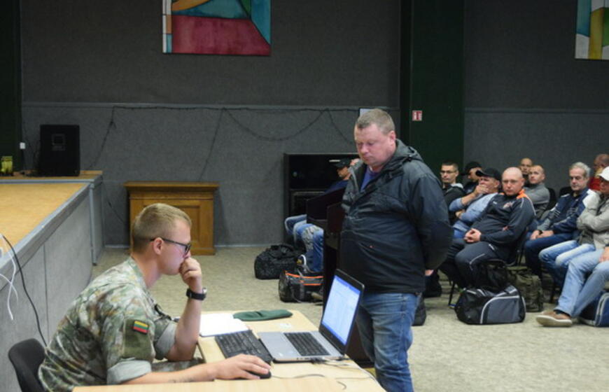 Dragūnų batalione prasidėjo kartotiniai mokymai rezervo kariams