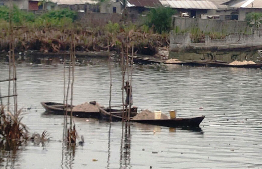 Prie Kamerūno Vuris upės gyvenančių žmonių kasdienybė, kapitono Juozo Liepuoniaus teigimu, tokia, kaip ir prieš 100 metų.