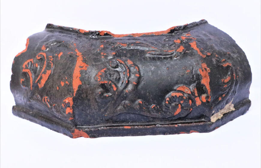 Karnizinis XVII a. koklis.