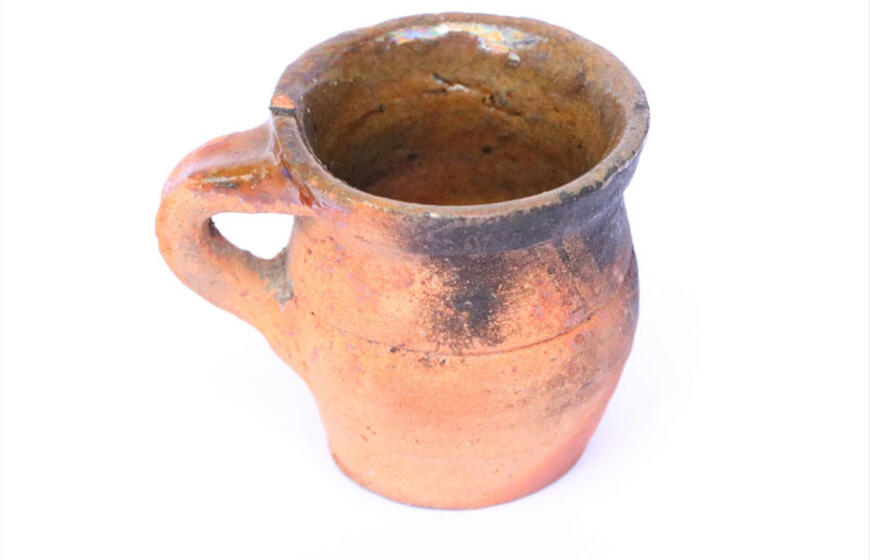 Nedidelis XVII-XVIII a. puodukas.