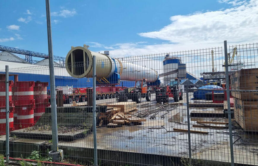  Atvežus reaktorių į Mažeikių naftos perdirbimo gamyklą, jis bus montuojamas giluminio naftos perdirbimo įrenginyje. Modernizavimo projektą numatoma baigti iki 2024 metų pabaigos.