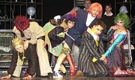 "Tautkrūša", arba Kaip teatras pelno siekia 