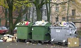 Vėlinių proga - įmonės eksperimentas šiukšliavežiams 