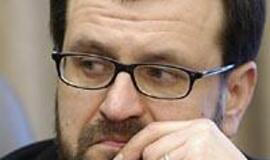 Sigutis Jačėnas jėgų semiasi teatre 