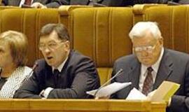 Velnio tuzinas veikia tryliktąją Vyriausybę 