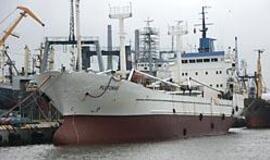 Laivas "Plutonas" priklauso murmanskiečiams 