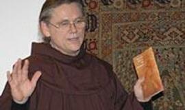 Musulmonų maldos kilimus pristatė pranciškonai 