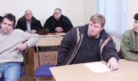 Duoti ar neduoti menkių kvotas? 