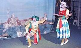 "Dramos klasė" sezoną pradeda itališkomis "Durnaropėmis" 