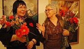 Grafikoje - nežemiškų salų kraštovaizdžiai 