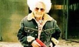 Nepaklusni močiutė