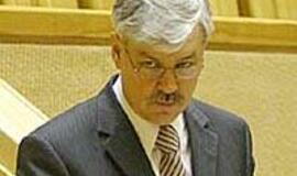 Smūgis iš kairės - pro šalį 