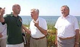 Neringos politikai kasa karo kirvį 