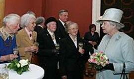 Karalienė senolę įkvėpė optimizmo 