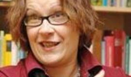 Moteris, mėgstanti operą ir hedonistinius džiaugsmus 