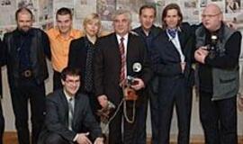 Fotoreporteriai eksponuoja merą 