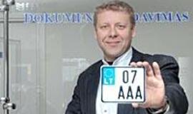 Vairuoti mopedą - su teisėmis ir draudimu 