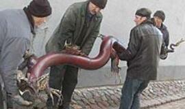 Klaipėdos "Slibinas" spjaudys vandeniu 