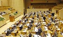 Parlamentarų rentos - aistrų katile 