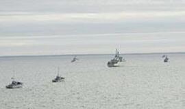 NATO laivai toliau "šukuoja" Lietuvos vandenis 