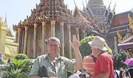 Didžiausias Tailando stebuklas - gyvenimo džiaugsmą skleidžiantys tajai