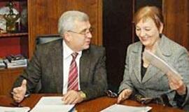 Vaikai neliks be bibliotekos 