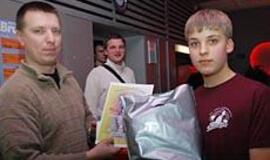 Profesionalai neprilygo keturiolikmečiui